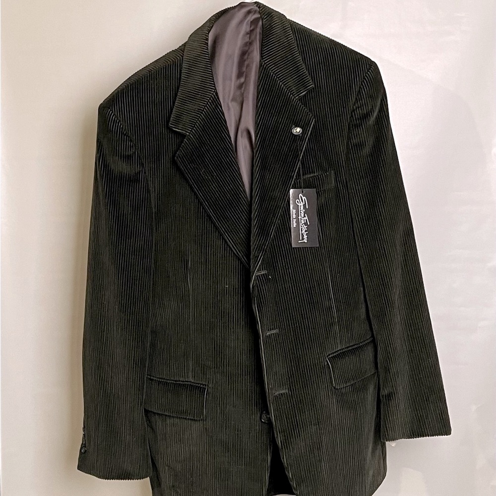 New forest green corduroy three peace suit(NEW WITH TAGS)